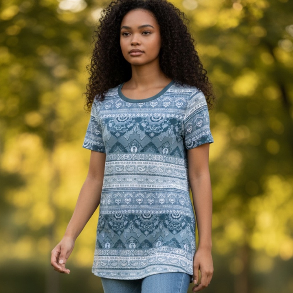 Lularoe Tee, sz S